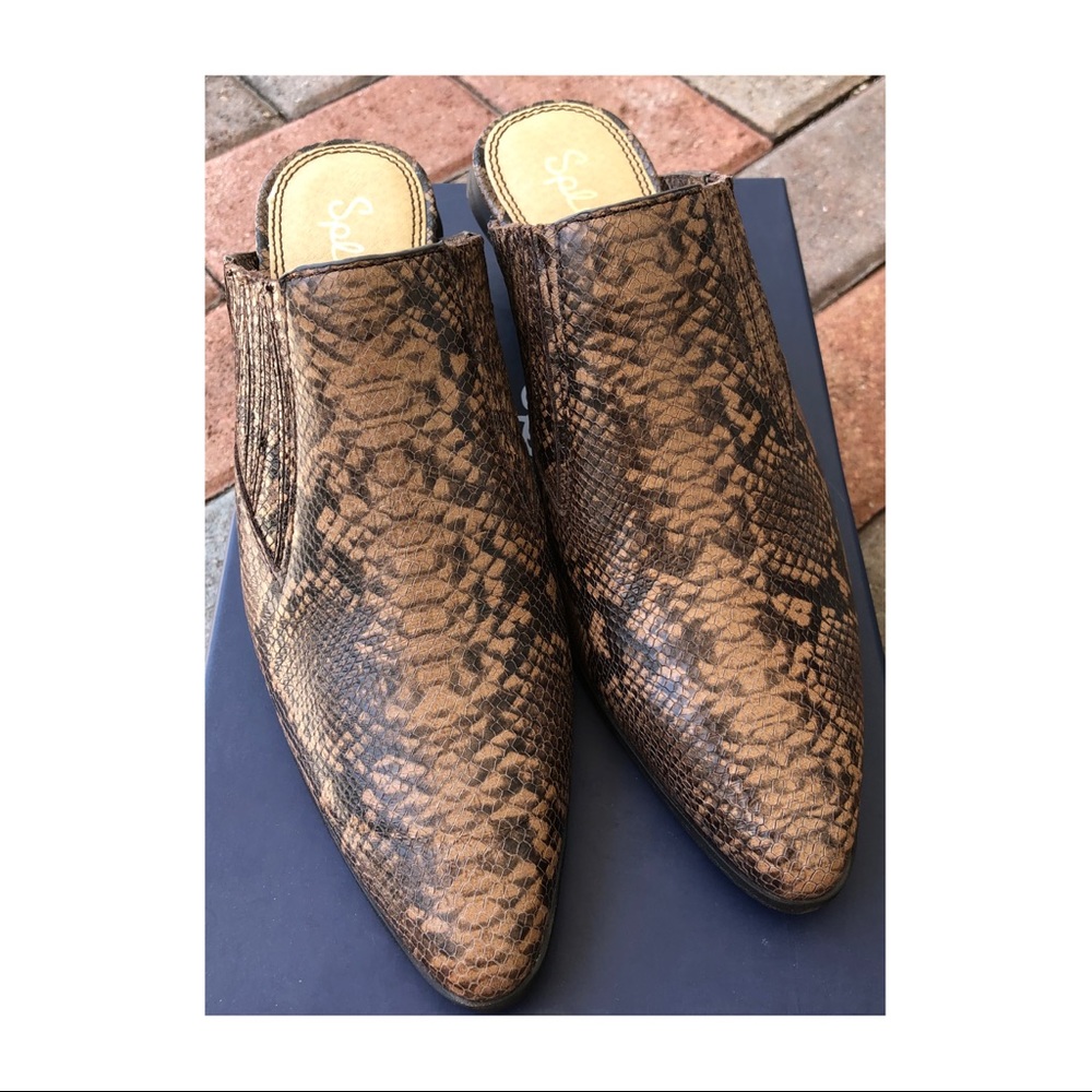 Splendid NWT snakeskin mules, 7.5